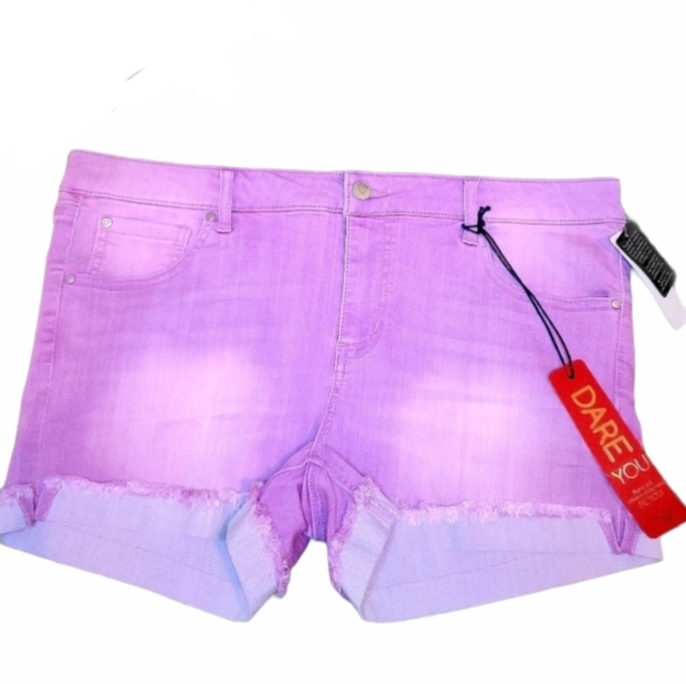 Celebrity pink denim distressed shorts size 15/32